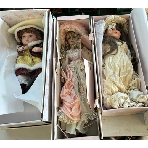 385 - Collection of Margaret Jones Designer Dolls, Alberon Dolls etc.  All in original boxes.  (10)  (B.P.... 