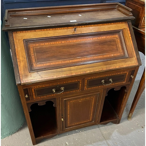 471 - Small Edwardian mahogany cross banded fall front ladies writing bureau with two drawers and centre c... 