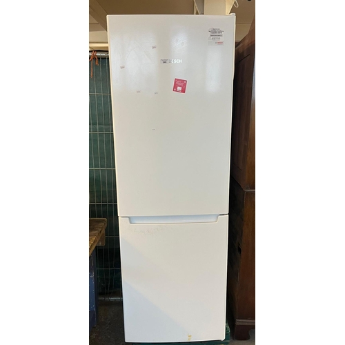 548 - Bosch fridge freezer.   (B.P. 21% + VAT)