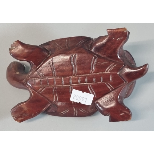 60 - Oriental, probably Japanese carved wood study of a turtle, with glass eyes.  15.5cm ling approx.   (... 