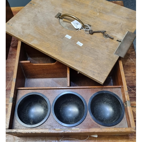 97 - Early 20th century wooden box, having lockable and removable cover revealing six compartments and th... 