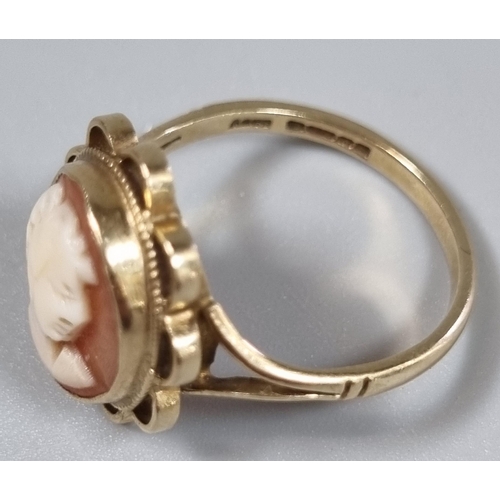 202 - 9ct gold cameo portrait ring.  2.9g approx.  Size N.  (B.P. 21% + VAT)