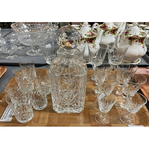 288 - Tray of glassware to include: square section decanter and stopper and drinking glasses, together wit... 