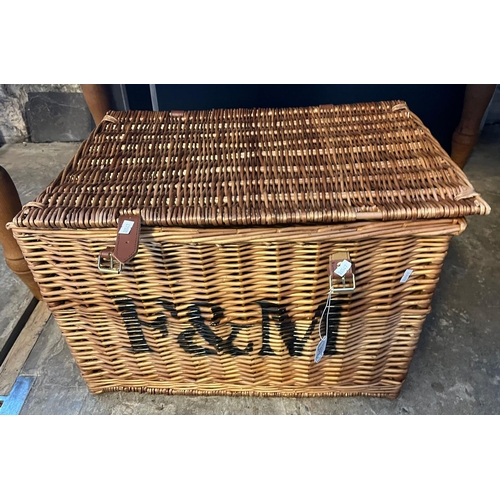 373 - Fortnum & Mason wicker picnic hamper.  (B.P. 21% + VAT)