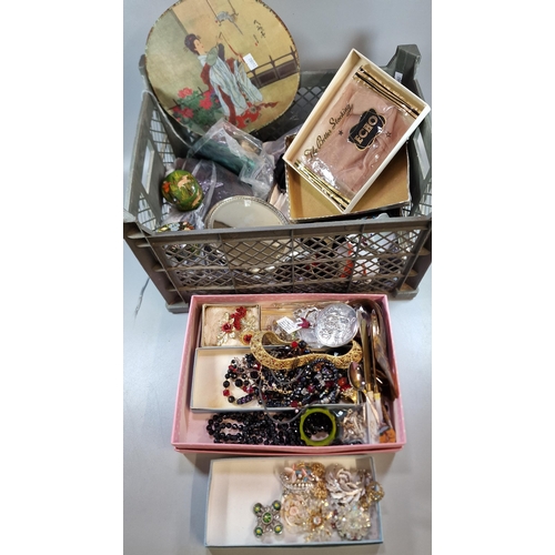 155 - Box of oddments to include: various costume jewellery, ceramic cups, ladies' vanity hand mirror and ... 