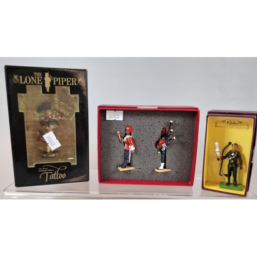 16 - Britains Museum Collection diecast figure, the Edinburgh Tattoo The lone Piper, Truncheon Jemadar of... 