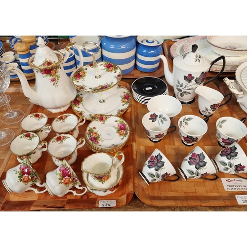 284 - A tray of Royal Albert in 'Old Country Roses' design tea ware, including cake stand, together with a... 