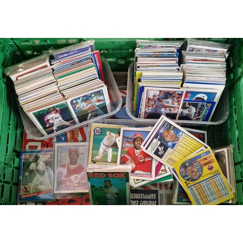 371 - Collection of baseball trading cards including: Red Sox, Braves, all printed in USA (B.P. 21% + VAT)