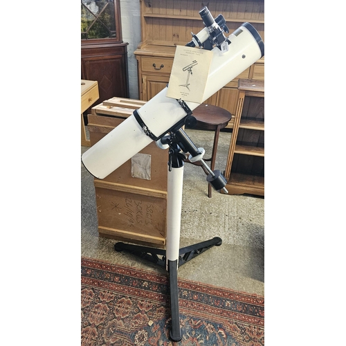 506 - Amateur Astronomer telescope, 1995, in shipping crate and with service manual. (B.P. 21% + VAT)