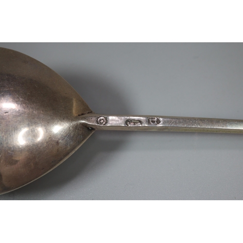 143 - Rare James I silver seal top spoon, engraved with the initials A K, London, dated 1618. 17cm long ap... 