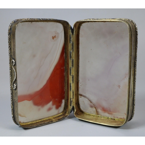 146 - George IV silver gilt and agate snuff/trinket box, maker's marks W E, London 1828. 8.5x5x3cm approx.... 