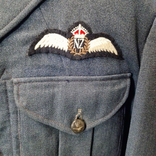 183 - Royal New Zealand Air Force (RNZAF) Flight Lieutenant battledress blouse, with RNZAF Flying Badge, t... 