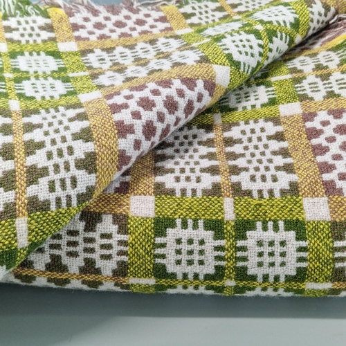 190 - Vintage beige, green and yellow Welsh carthen. 222x205cm approx. (B.P. 21% + VAT)