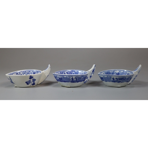 267 - 19th century Spode blue and white transfer printed pottery 'Indian Sporting' border butter boat, two... 