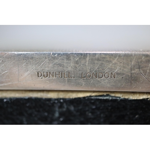 34 - George VI silver engine turned cigar box by Alfred Dunhill, London 1939.  17x11.5x4.5cm approx.  (B.... 