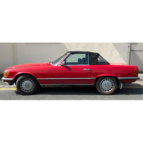 347 - 1981 Mercedes 280SL Drop Head Sports Car, reg No. DHL 706. R107 Model.  2746ccs, six cylinder engine...