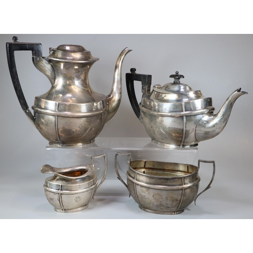 40 - Late Victorian silver four piece teaset comprising teapot, coffee pot/water jug (dated 1900), two ha... 