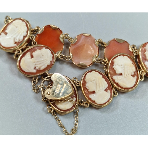 88A - 9ct gold cameo portrait bracelet with heart padlock. 14.3g approx. (B.P. 21% + VAT)