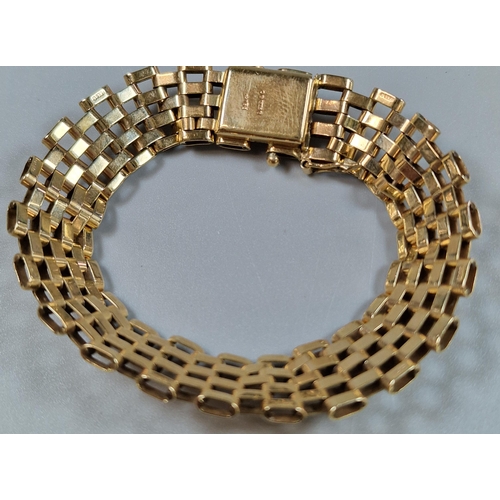 90 - 9ct gold curb-link bracelet. 17cm long approx. 17g approx.  (B.P. 21% + VAT)