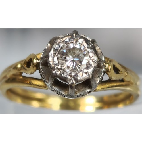 60 - 18ct gold and platinum diamond solitaire ring. 3.3g approx. Size M1/2. (B.P. 21% + VAT)