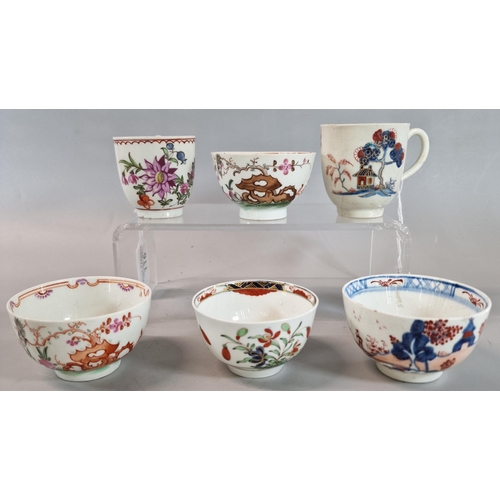 116 - Collection of 18th century Spode and Lowestoft tea cups and tea bowls, various to include: 'Redgrave... 