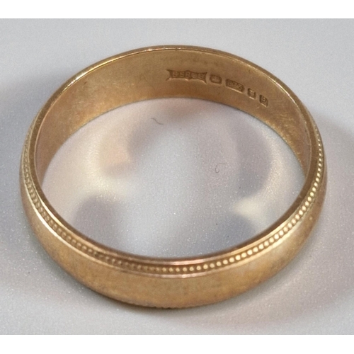 226 - 9ct gold wedding band. 3g approx. Size O. (B.P. 21% + VAT)