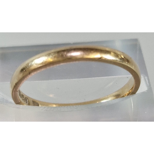 232 - 9ct gold wedding band. 1.6g approx. Size L. (B.P. 21% + VAT)