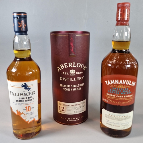 25 - Three bottles of Whisky to include: Talisker Single Malt, aged 10 Years 700ml, Tamnavulin Speyside S... 