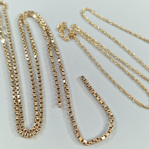 271 - Two 9ct gold chains. 13.3g approx. (B.P. 21% + VAT)