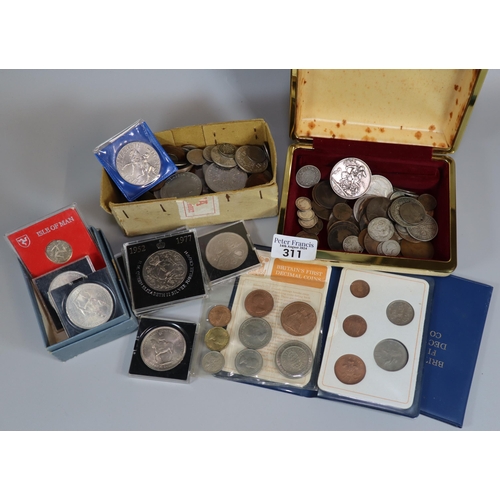 311 - Wicker basket of GB coinage to include: late Victorian silver Crown dated 1900 with other silver coi... 