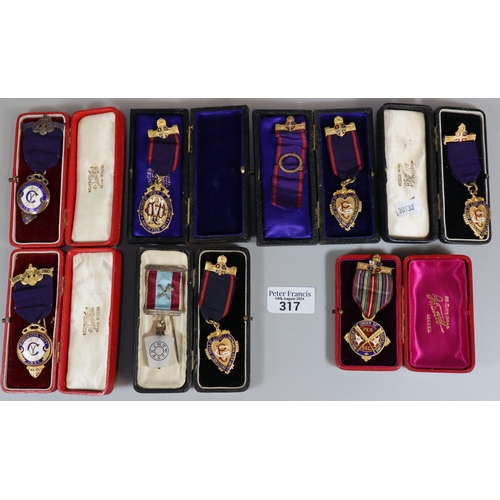 317 - Collection of cased Masonic and similar gilt metal jewels including: Independent Order of Odd Fellow... 