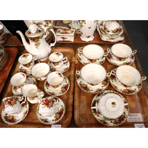 341 - Ten trays of Royal Albert bone china 'Old Country Roses' design tea, dinnerware and other items incl... 