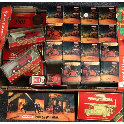 357 - Box of assorted Matchbox Models of Yesteryear diecast model vehicles, many Fire Engine and similar v... 