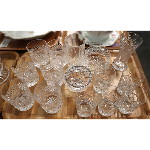 366 - Four trays of assorted glassware to include: vases, whisky tumblers, liqueur glasses, dessert bowls ... 