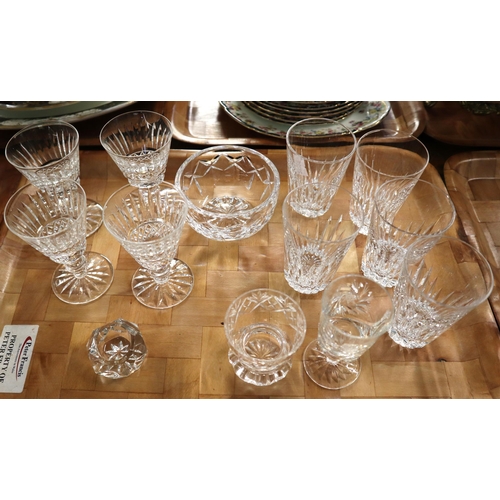 366 - Four trays of assorted glassware to include: vases, whisky tumblers, liqueur glasses, dessert bowls ... 