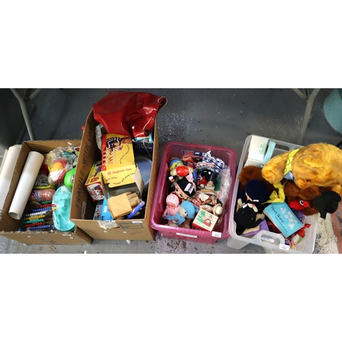 432 - Large collection of vintage toys, dolls, soft toys etc. to include: locomotives, Boots three piece w... 