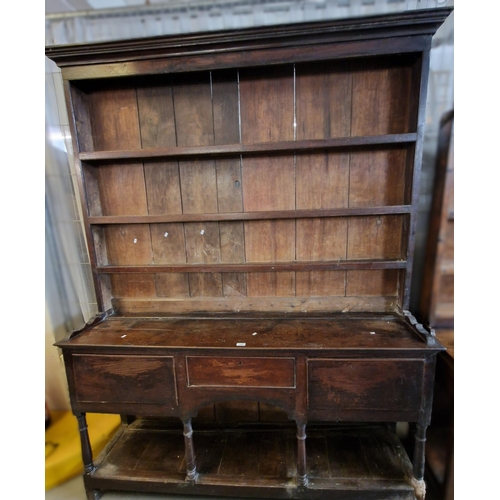 442 - Early 19th century oak two stage rack back pot board dresser, the moulded cornice above boarded rack... 