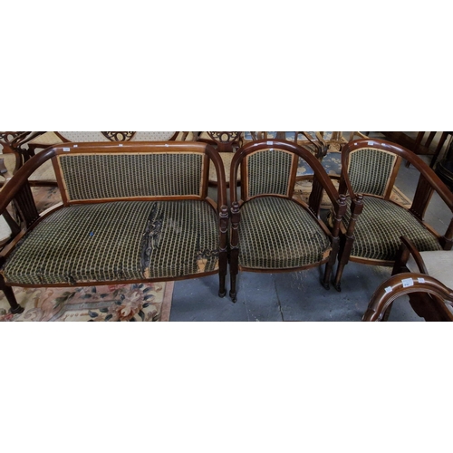 497 - Edwardian mahogany part parlour suite comprising: two seater sofa and a pair of tub chairs. (3) (B.P... 