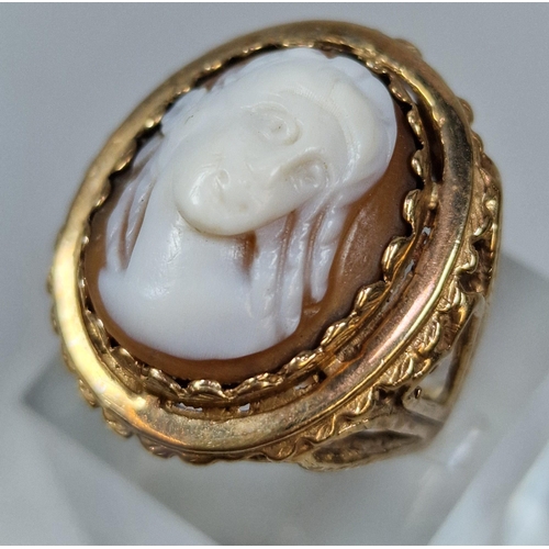 266 - 9ct gold cameo portrait ring. 8.5g approx. Size O.  (B.P. 21% + VAT)