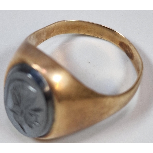 268 - 9ct gold intaglio gents ring. 6.7g approx. Size W.  (B.P. 21% + VAT)