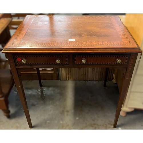 470 - Edwardian mahogany and mixed woods inlaid two drawer side/lamp table on square tapering legs. 73x50x... 