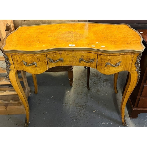 492 - French Louis XV style gilt mounted walnut three drawer desk. Early 20th century. 102x48x81cm approx.... 