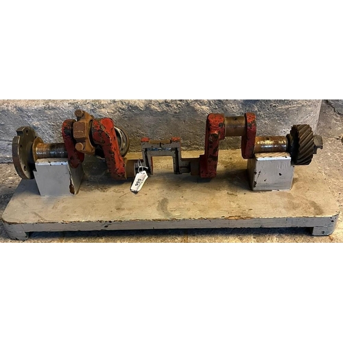 556 - Educational model of a crankshaft (B.P. 21% + VAT)