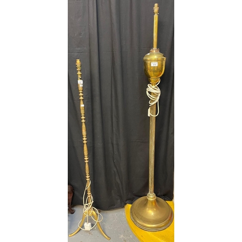 579 - Two brass standard lamps. (2) (B.P. 21% + VAT)