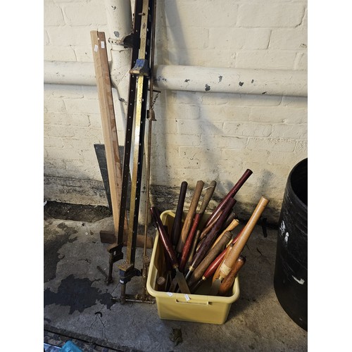 595 - A collection of assorted wood-turners' long handled chisels, carpenters' frame clamps, set square et... 