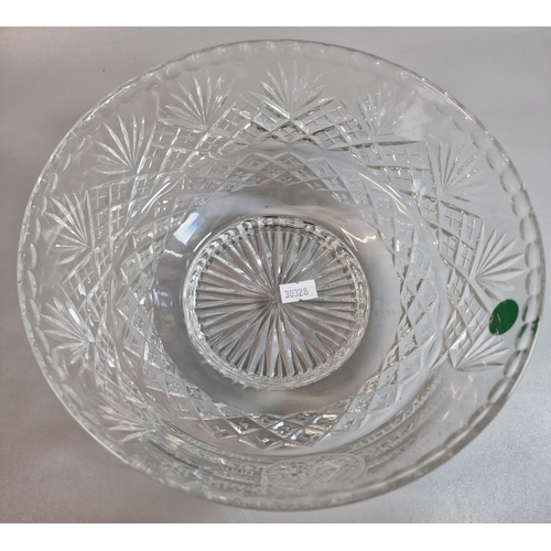 187 - Modern Welsh Royal Crystal Cardigan Millennium bowl with COA, limited edition of 20, this No 9, with... 