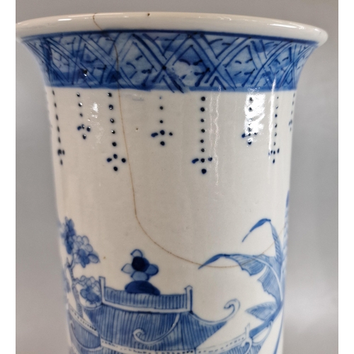 190 - 19th century Chinese export porcelain blue and white sleeve vase decorated with figures on a bridge,... 