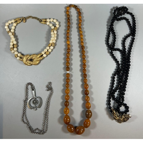 348 - Collection of jewellery to include: amber type (copal resin) graduated beaded necklace (66g approx.)... 