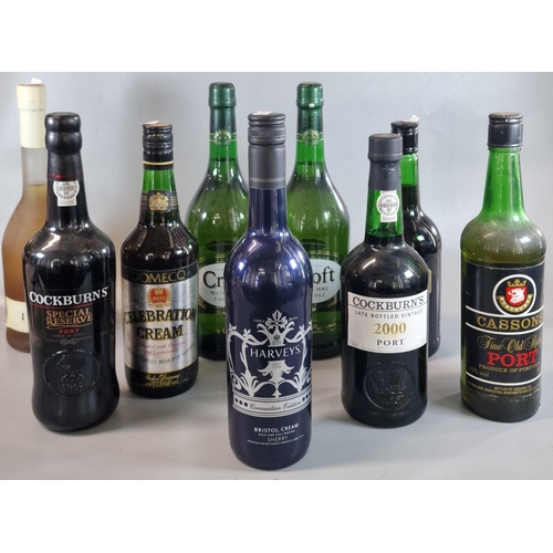 367 - Collection of assorted bottles of alcohol to include: Harvey's Isis Pale Cream Shery, Two bottles Cr... 