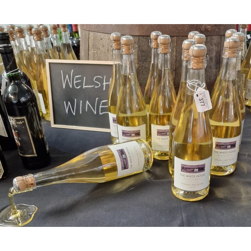 377 - Welsh Wine, The award winning Whitehouse Heritage Vineyard, sparkling white wine, 2018, twelve bottl... 